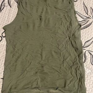 Buckle Olive Green Short Sleeve Top